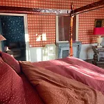 Le Castel Ecossais Bed and Breakfast