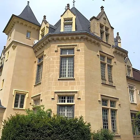 Le Castel Ecossais 4* Senlis (Oise)