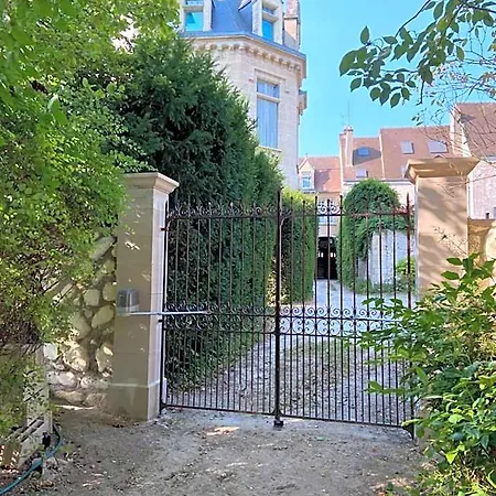 Le Castel Ecossais Bed & Breakfast Senlis (Oise)