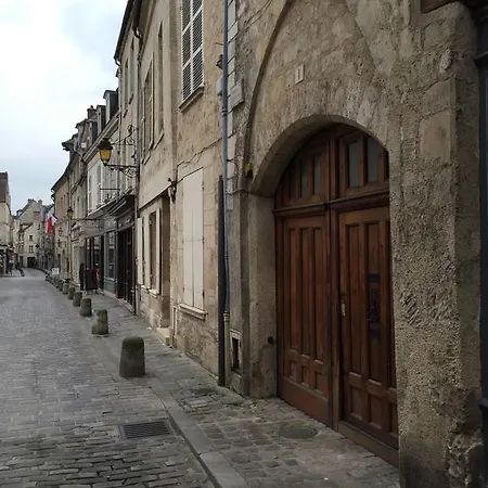 Le Castel Ecossais Senlis (Oise)