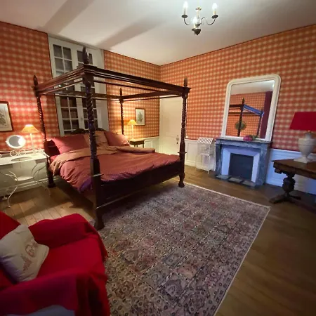 Le Castel Ecossais Couette-café 4*