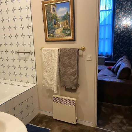 Le Castel Ecossais Couette-café 4*